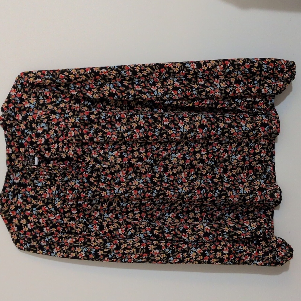Loft Colorful Long Sleeve Black Floral Blouse Tie Front Gathered Cuff Sz M